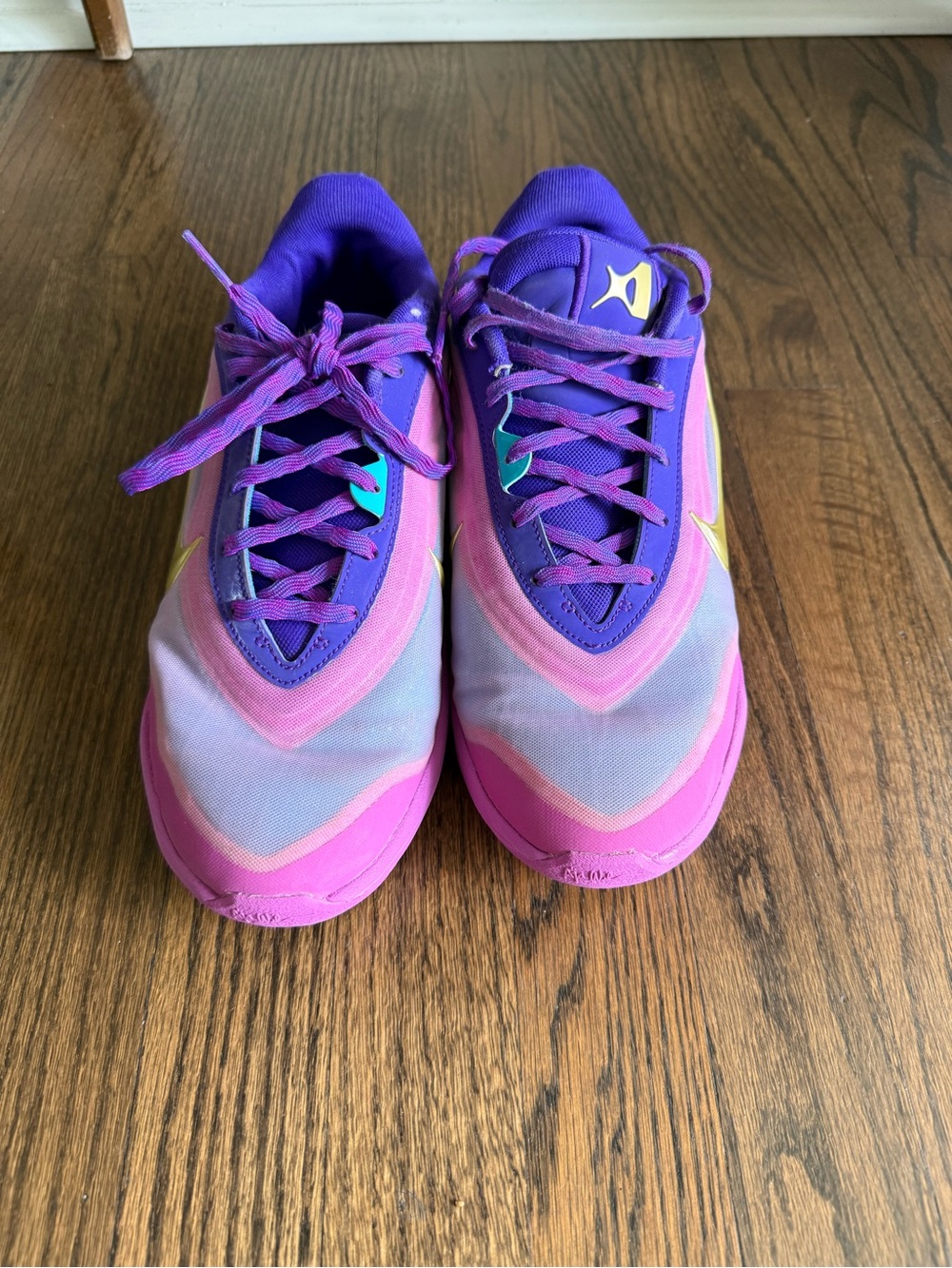 Nike Kids’ Basketball Shoes. Size 7. Only Used For Indoor Play.